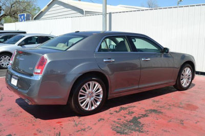 2012 Chrysler 300 Limited