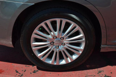 2012 Chrysler 300 Limited