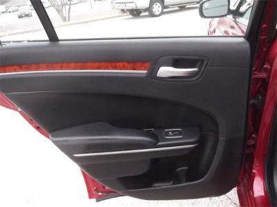 2012 Chrysler 300 Limited