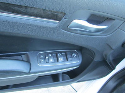 2011 Chrysler 300  Limited