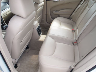 2012 Chrysler 300 Limited