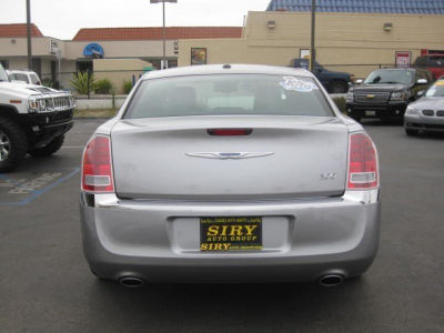 2011 Chrysler 300  Limited