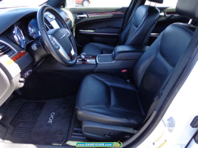 2012 Chrysler 300  Limited