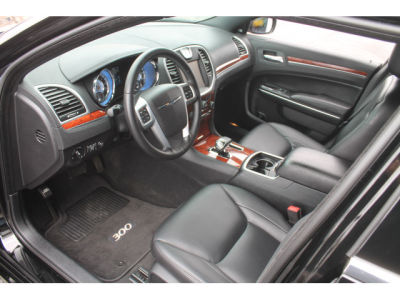 2012 Chrysler 300  Limited
