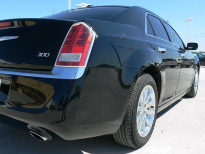 2012 Chrysler 300  Limited