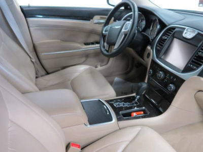 2011 Chrysler 300  Limited
