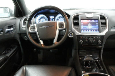 2012 Chrysler 300 Limited