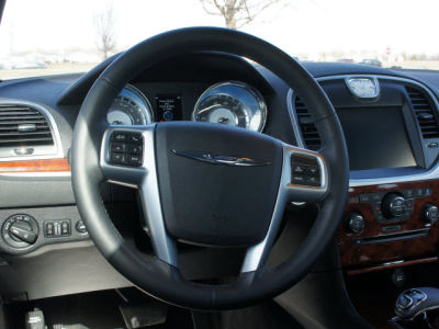 2012 Chrysler 300 Limited