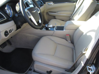 2013 Chrysler 300  Base