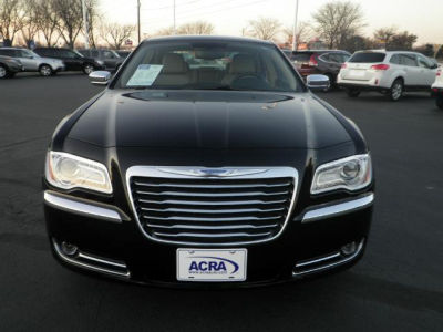 2012 Chrysler 300  Limited