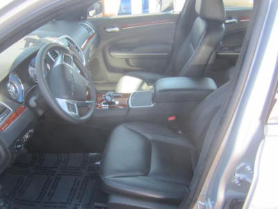 2012 Chrysler 300 Limited