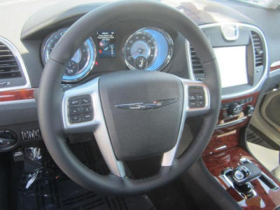 2012 Chrysler 300 Limited