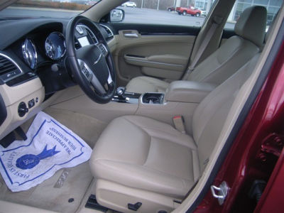 2012 Chrysler 300 Limited