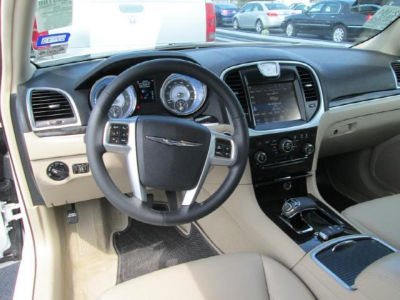 2013 Chrysler 300 Base