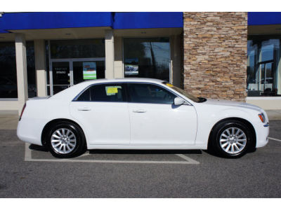2013 Chrysler 300 Base