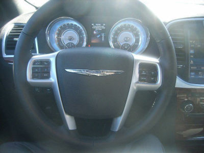 2012 Chrysler 300 Limited