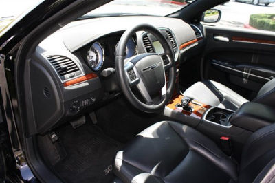 2012 Chrysler 300 Limited