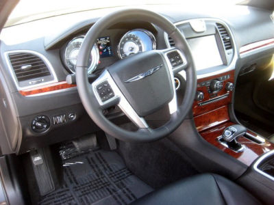 2012 Chrysler 300 Limited