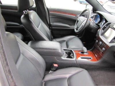 2012 Chrysler 300 Limited