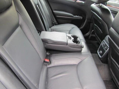 2012 Chrysler 300 Limited