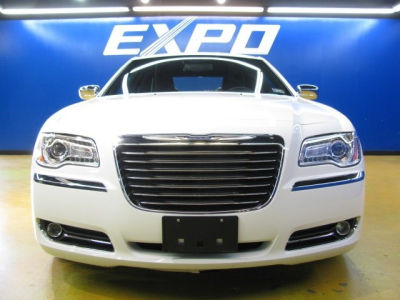 2012 Chrysler 300 Limited