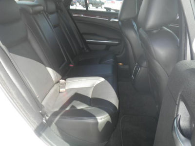 2012 Chrysler 300 Limited