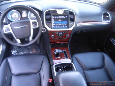 2012 Chrysler 300  Limited