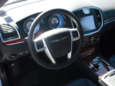 2012 Chrysler 300 Limited