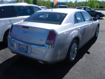 2012 Chrysler 300 Limited
