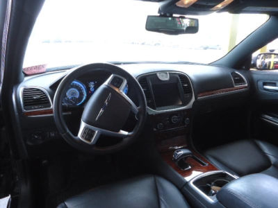 2012 Chrysler 300 Limited