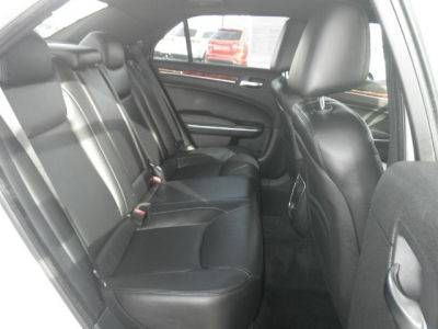 2012 Chrysler 300 Limited