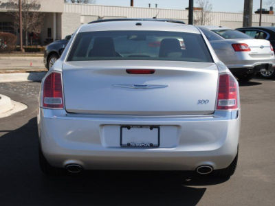 2011 Chrysler 300 Limited