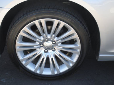 2011 Chrysler 300 Limited