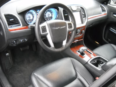 2012 Chrysler 300  Limited