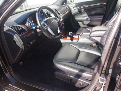 2012 Chrysler 300  Limited
