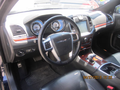 2012 Chrysler 300  Limited