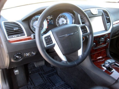 2012 Chrysler 300  Limited