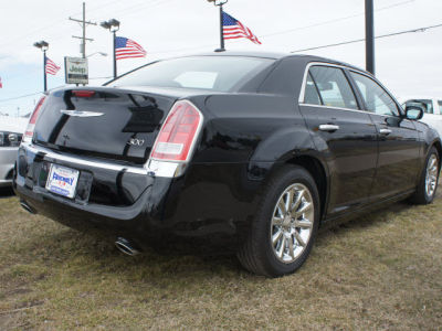 2012 Chrysler 300  Limited