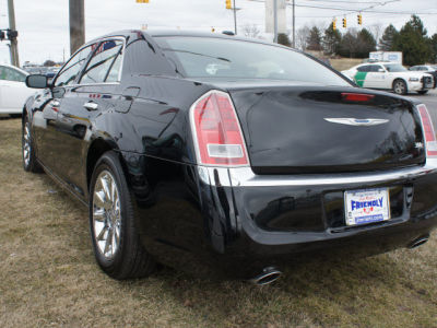 2012 Chrysler 300  Limited
