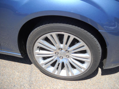 2011 Chrysler 300  Limited