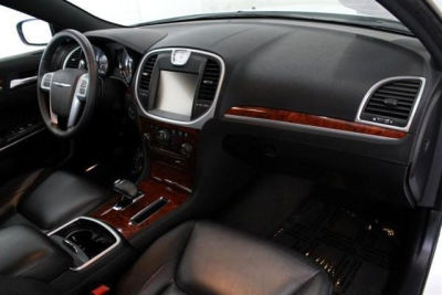 2012 Chrysler 300  Limited