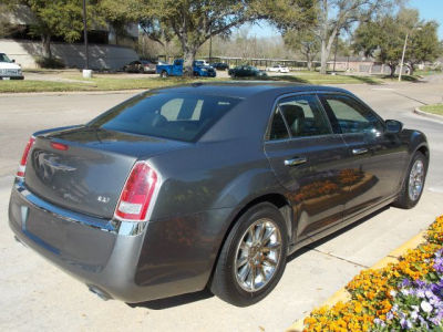 2012 Chrysler 300  Limited