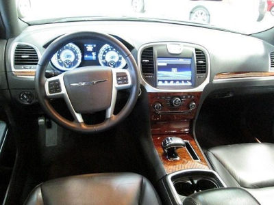 2012 Chrysler 300  Limited
