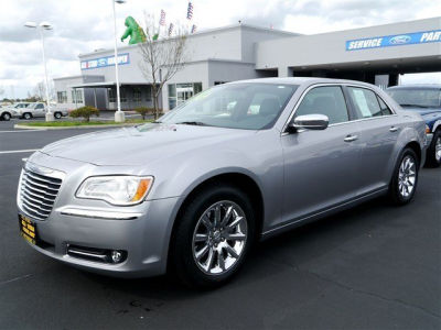 2011 Chrysler 300  Limited