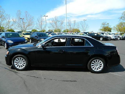 2013 Chrysler 300  Base