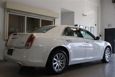 2011 Chrysler 300  Limited