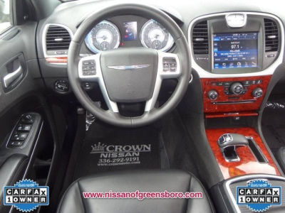 2012 Chrysler 300  Limited