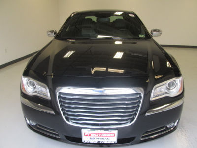 2012 Chrysler 300  Limited