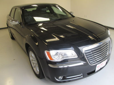 2012 Chrysler 300  Limited
