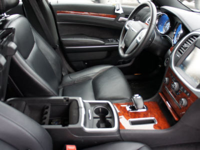 2012 Chrysler 300  Limited